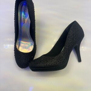 Elegant Black Stiletto Heels with Glitter Finish